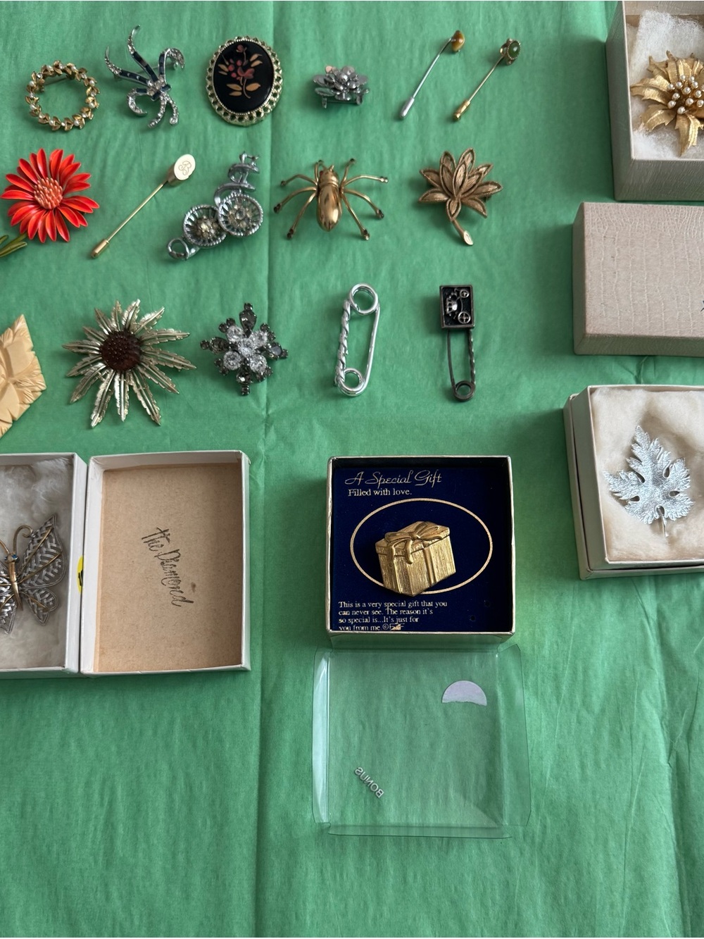 Assorted Vintage Brooches & Pins - Mixed Metals and Floral. 20 total!